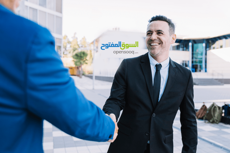مدير مبيعات لشركة السوق المفتوح ليبيا image