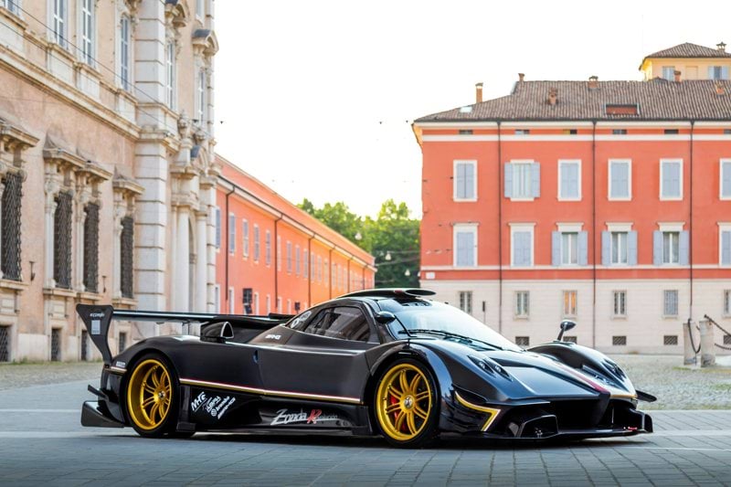 Italian Speaking VIP Manager image