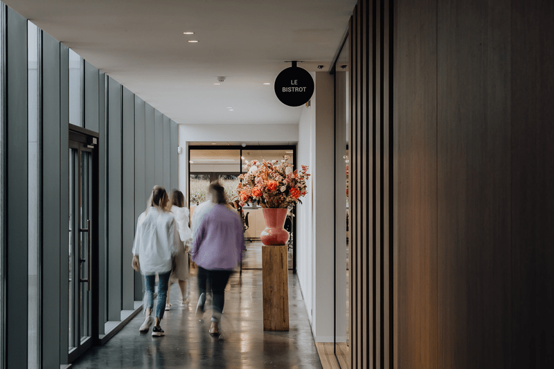 Medewerker schoonmaak image