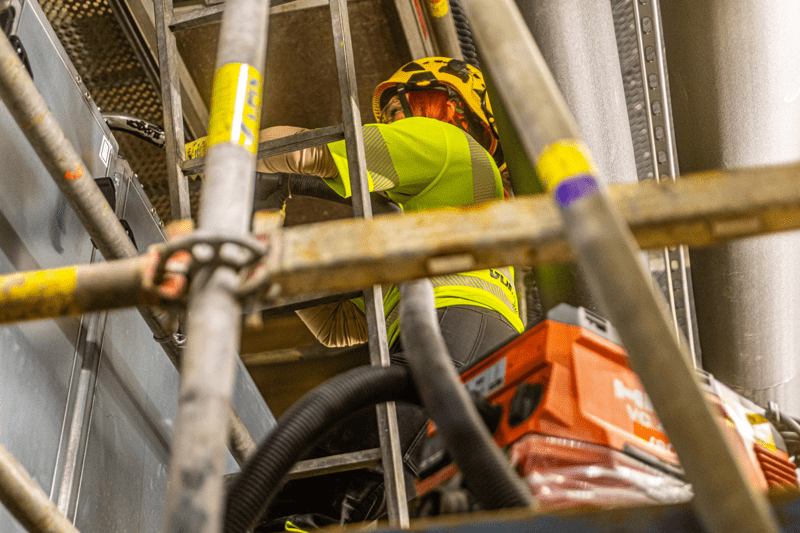 Rakennustyöntekijät haussa image