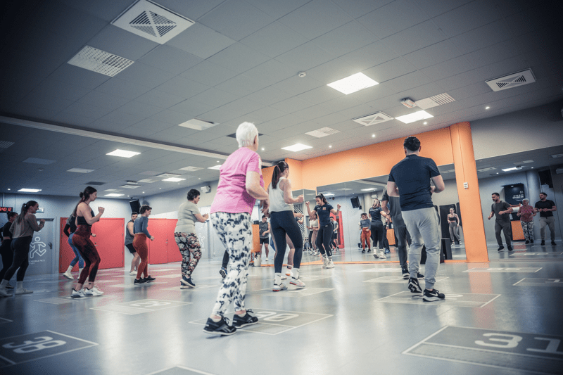 Gruppträningsinstruktör inom Bodybalance och Zumba image