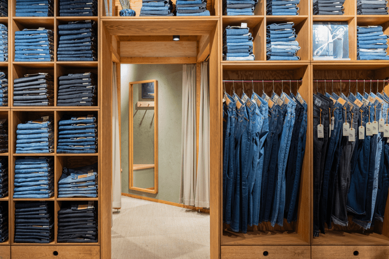 Weekend Sales Assistant - Le Marais image