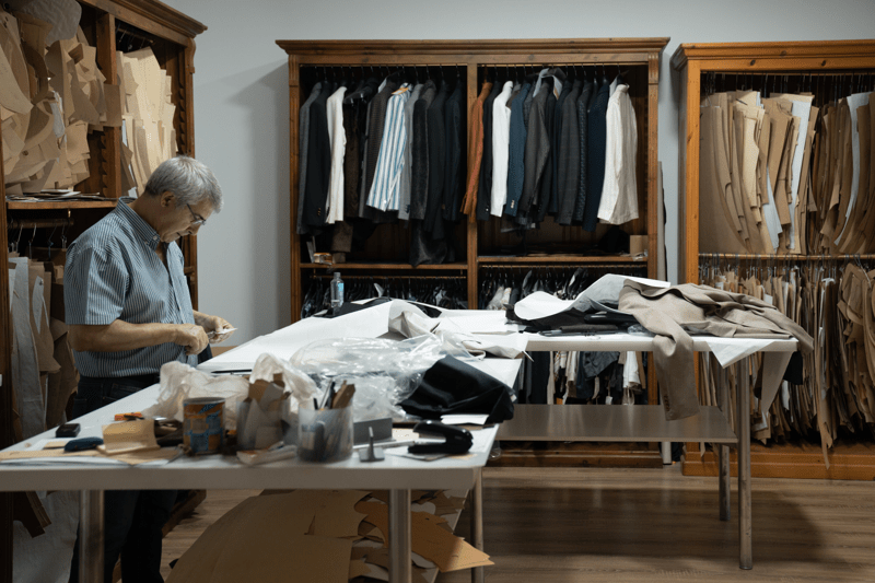 Sales Assistant image