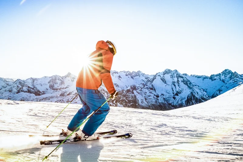 Skilehrer (m/w/d) in den Alpen bei Frosch Sportreisen image