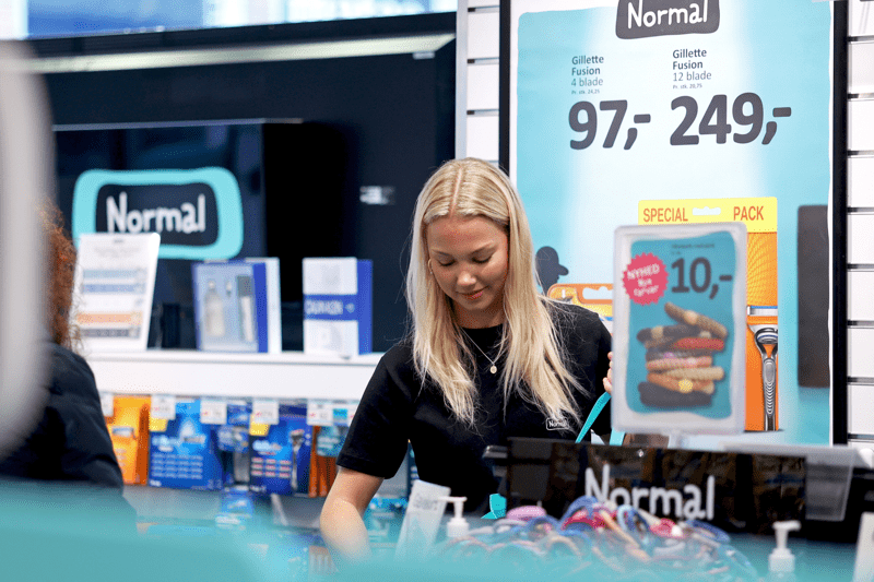 Vi søker butikkmedarbeider over 18 år til et 60% vikariat image