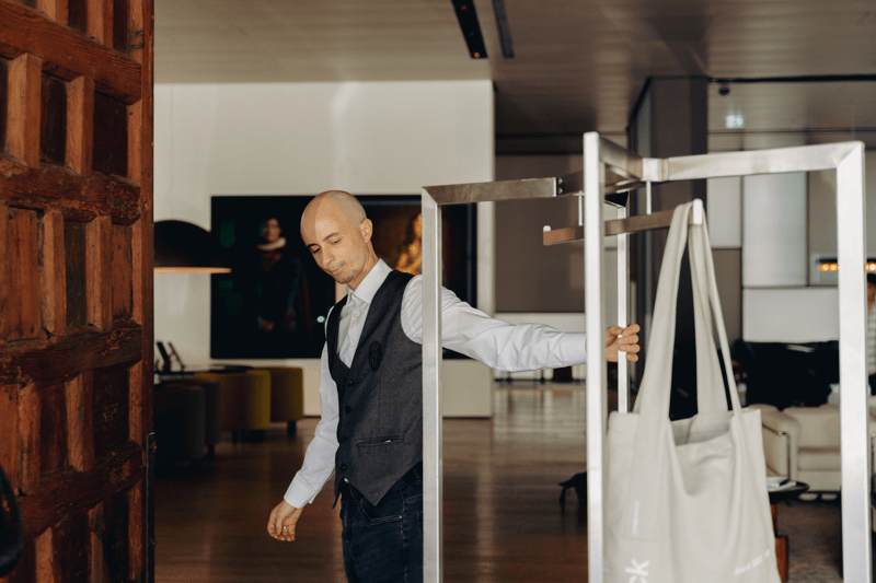 Porter (m/w/d) in Voll- oder Teilzeit image