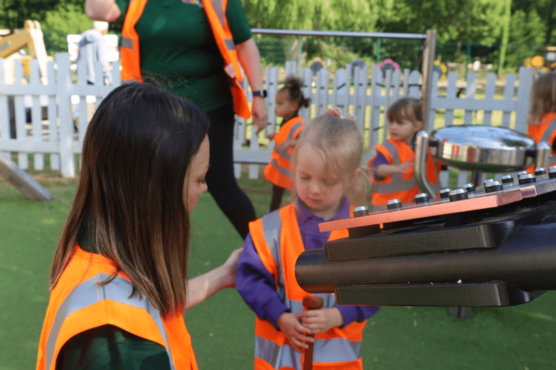 Lunchtime Assistant image