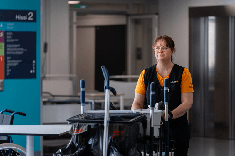 Toimitilahuoltajia laboratorioympäristöön, Helsinki image