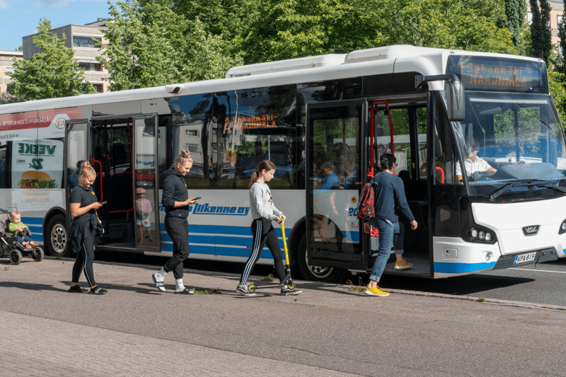 Raskaan kaluston asentaja, Hyvinkään Liikenne Oy image