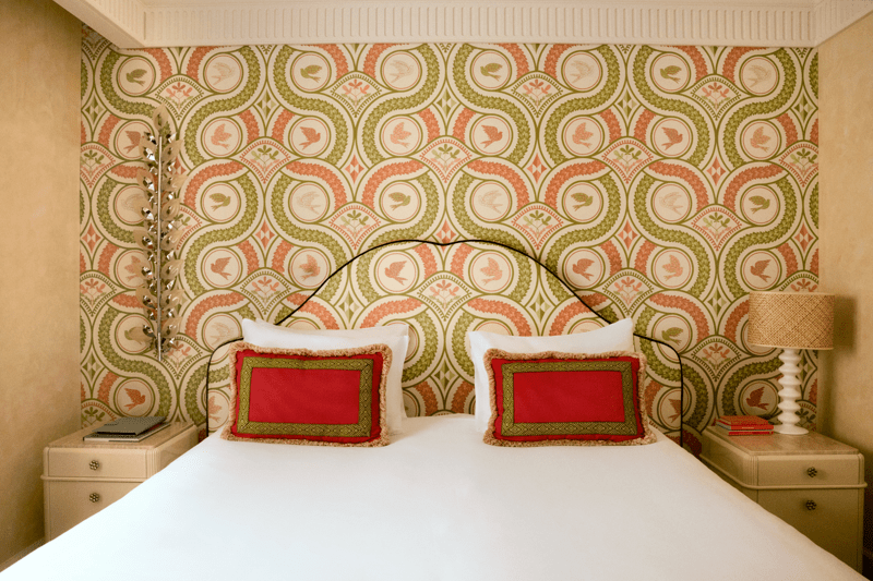 Cameriera ai piani Casa Monti U/D image