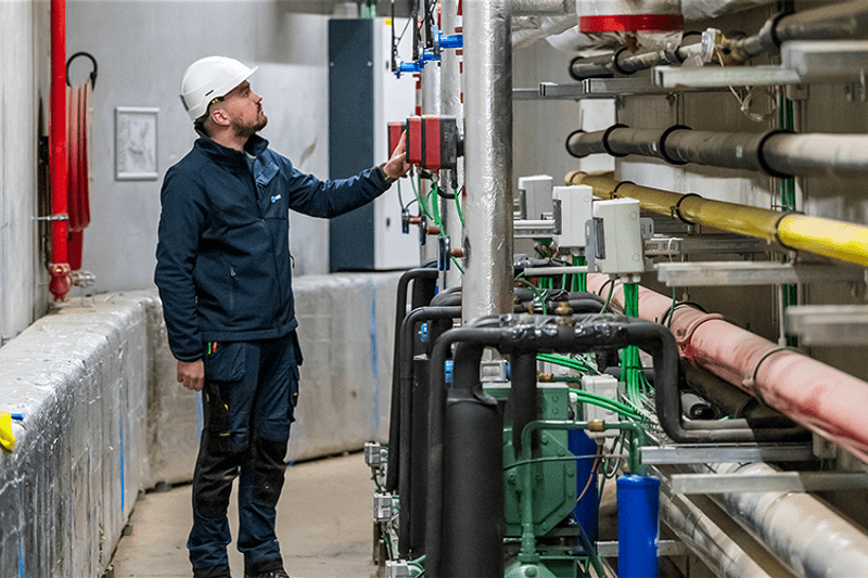 HVAC technieker met specialisatie verwarming image