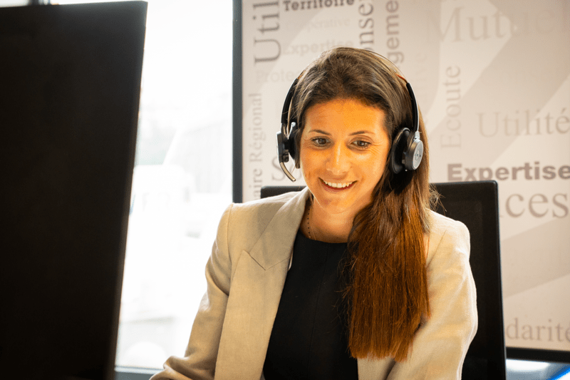 Assistant middle office service Clients et Comptes  H/F image