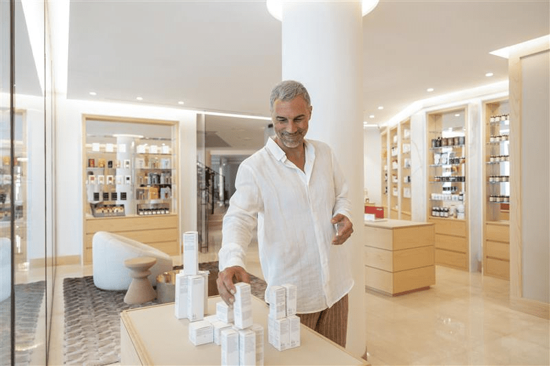 Store Manager- Exclusive Retail image