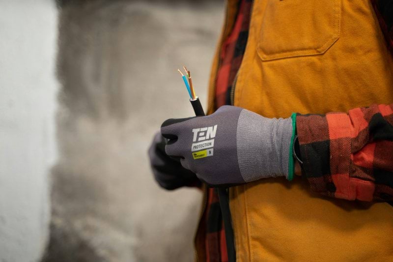 Electricians / Craftsmen image