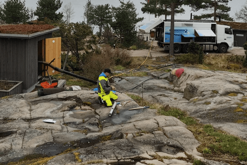 Porakaivojen huoltotyöntekijä image