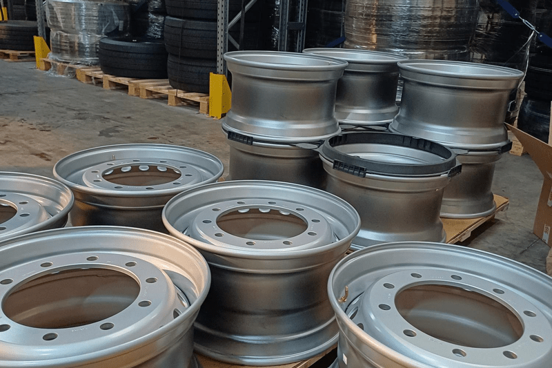 Commercial Pneumatiques PL H/F image