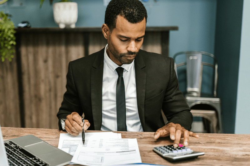 Responsable Administratif et Financier image