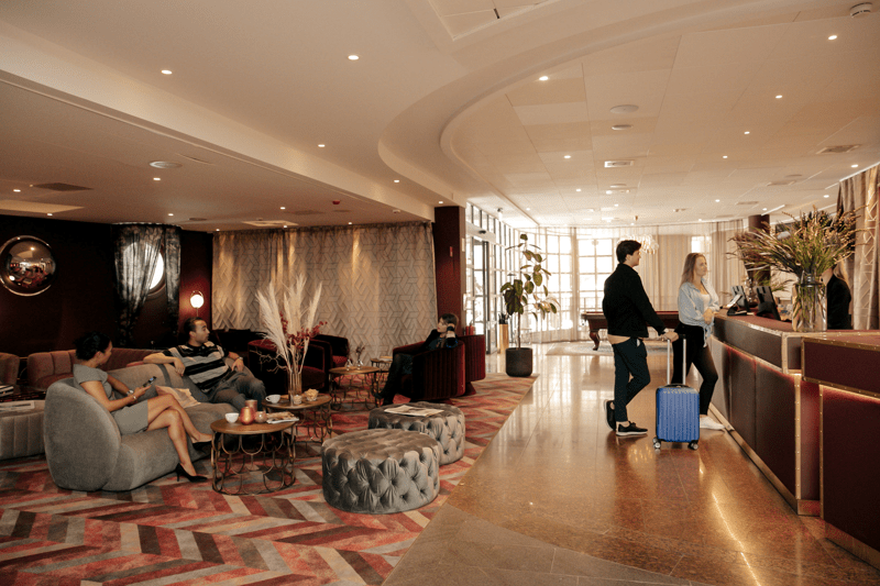 Receptionist till Hotell Hasselbacken och Backstage Hotel image