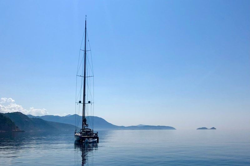 Male First Mate 34m S.Y (ROTATIONAL) image