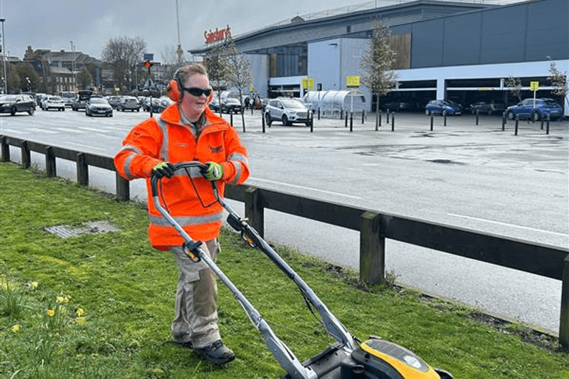 Grounds Maintenance Operative - RAF Welford image