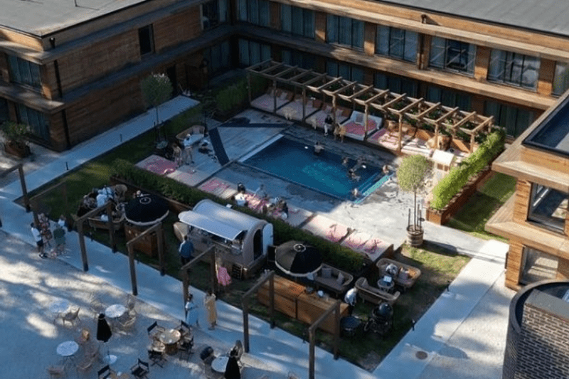 Front of house Manager till Ellery Beach House image