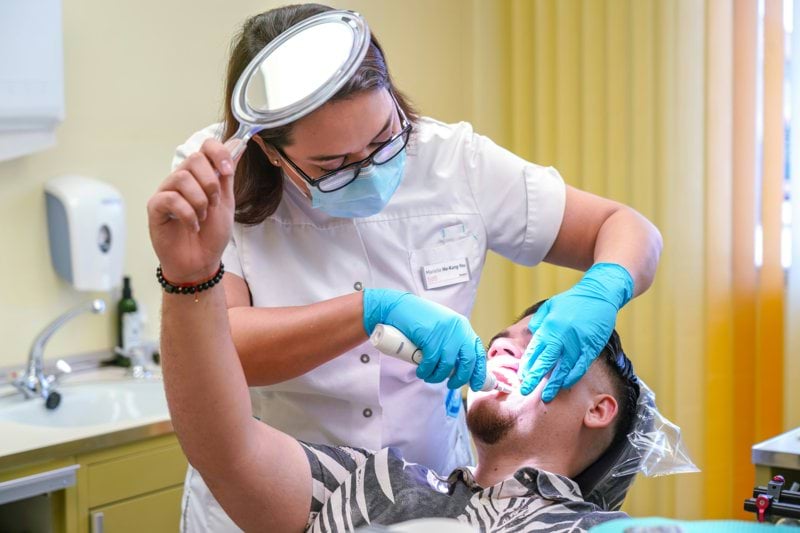 Suuhygienisti - Dental Hygienist image