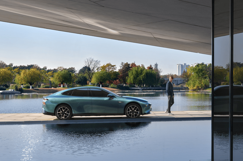 Sales operations specialist image