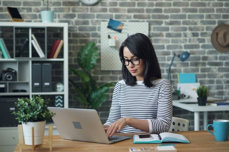 Asistente Ejecutiva image