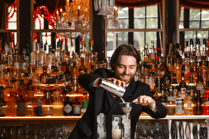 Barman/Barmaid (H/F) image
