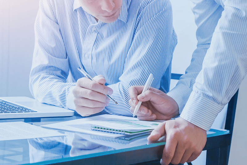 Fachspezialist Finanzbuchhaltung (w/m/d) 100% image