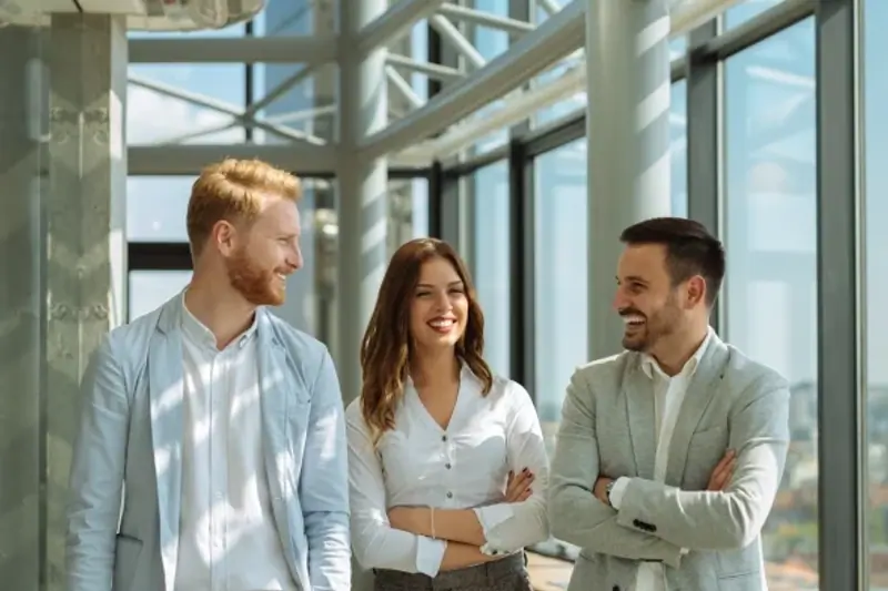 Junior financial controller image