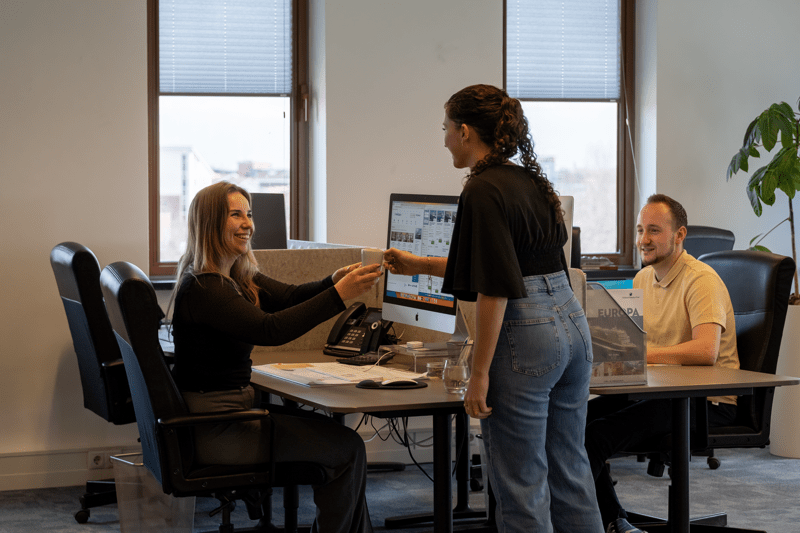 Backoffice medewerker image