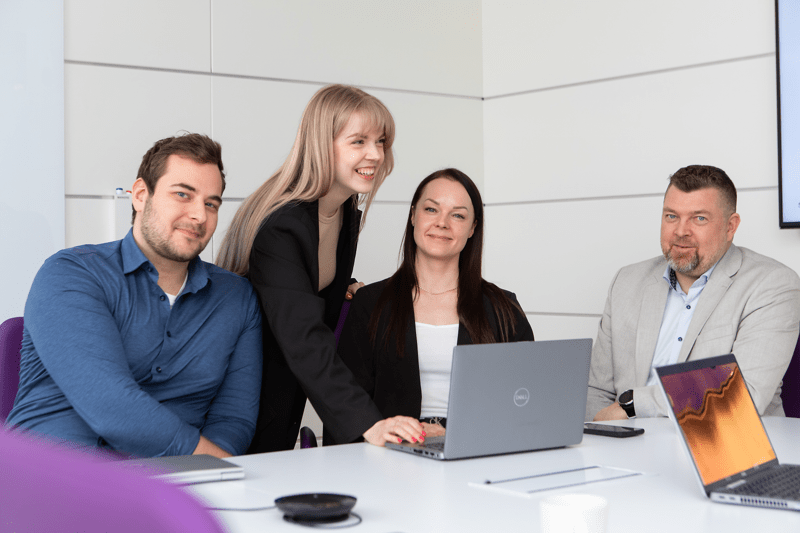 Johdon assistentti image