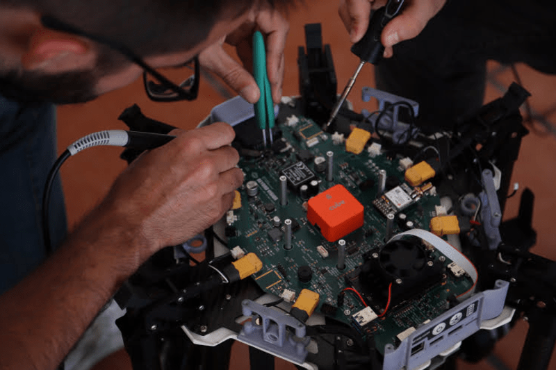 Técnico/a de Eletrónica image