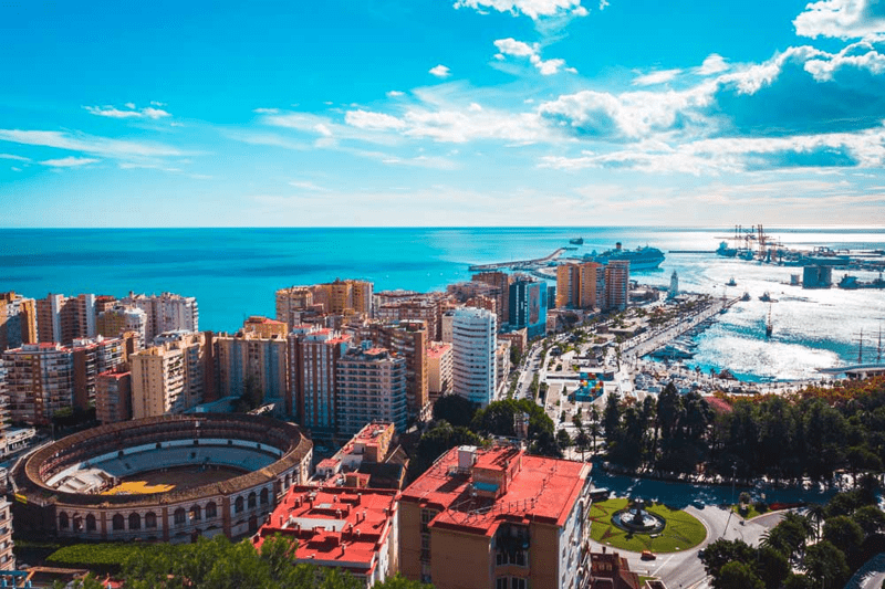 Remote fra Spanien - Dansktalende Kundeservicemedarbejder image