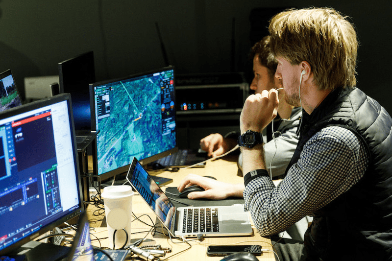 Tech Support Engineer image