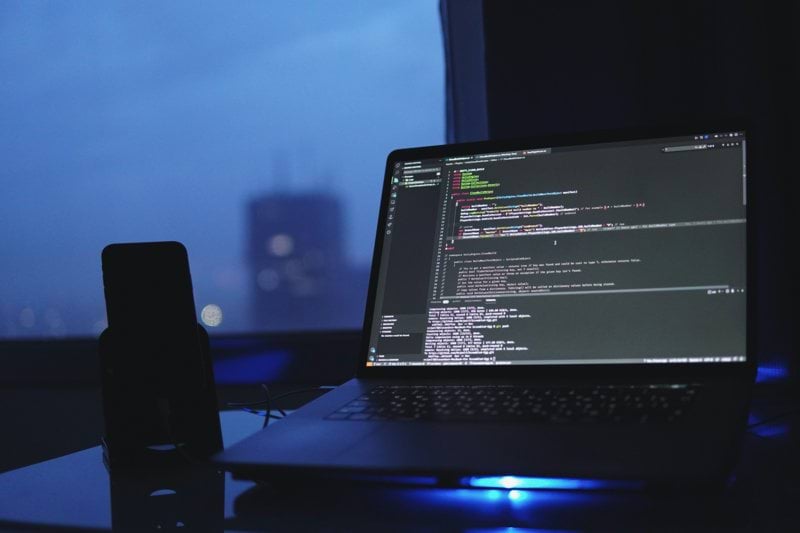 Senior Customer Support Engineer – Linux / DevOps / Cloud image
