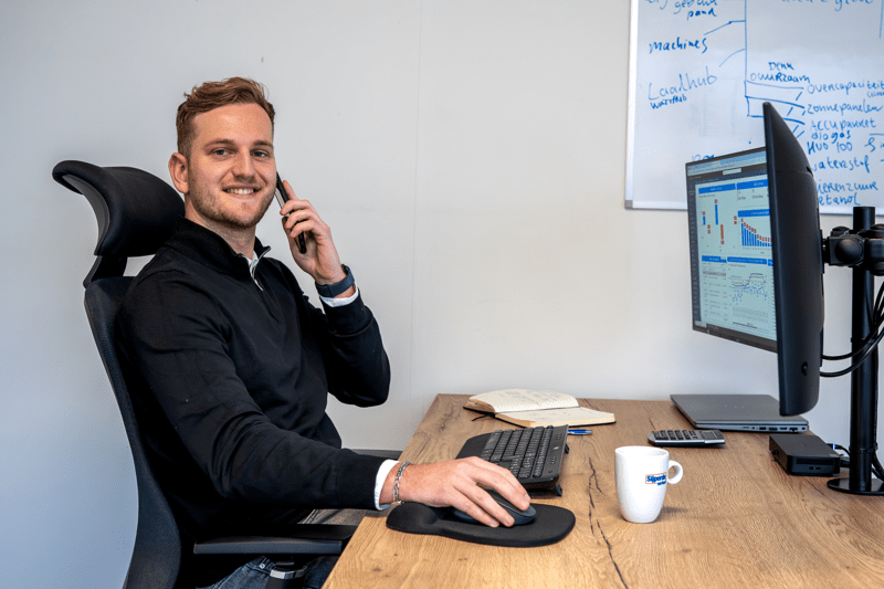 Financial Controller image