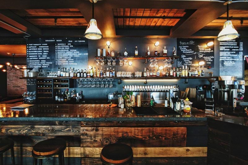 Varie mansioni bar/ristorante image