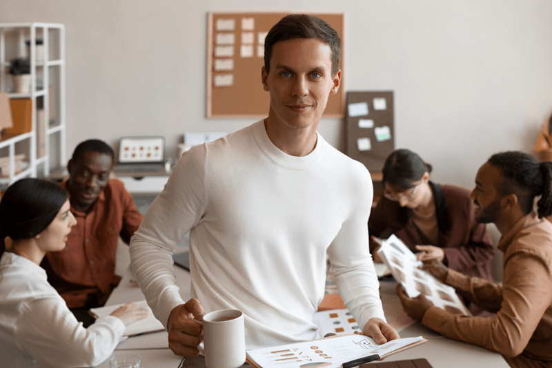 Formateur Français Langue Etrangère image