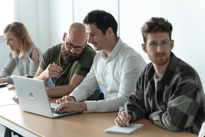 Chargé d'Affaires Junior - (F/H) image