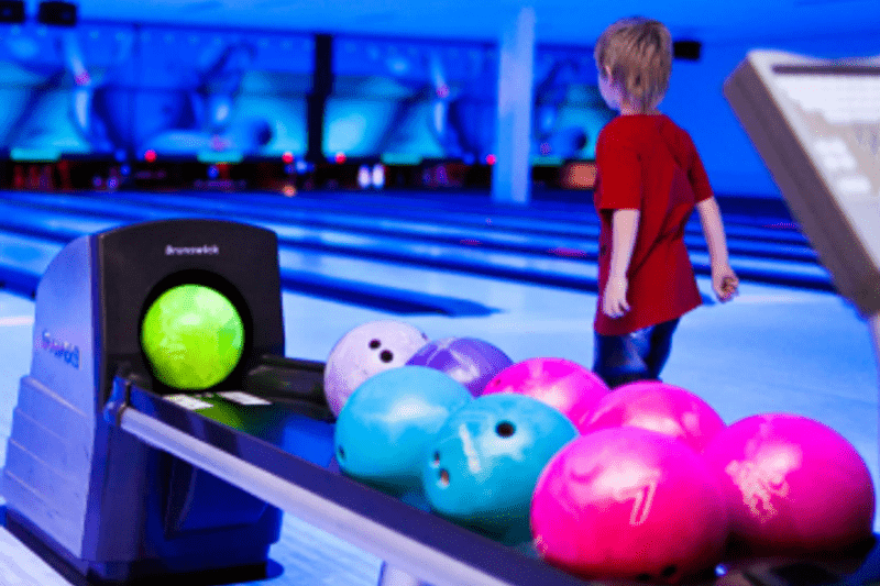 Vi söker ett bowlingbiträde till Strajk Alley i Boden! image