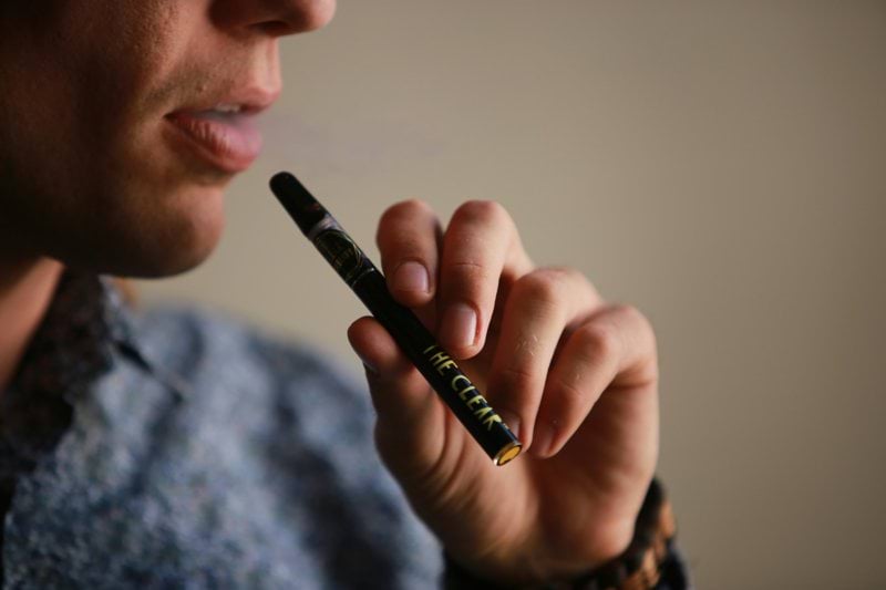 Ayudante de produccion (E-Cigarette & Vapes) image