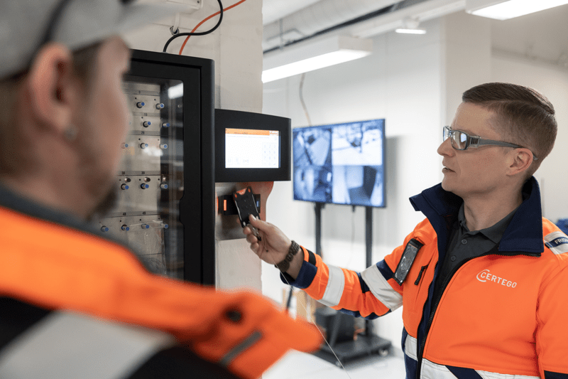 Lukitus- ja turvajärjestelmäasentaja image