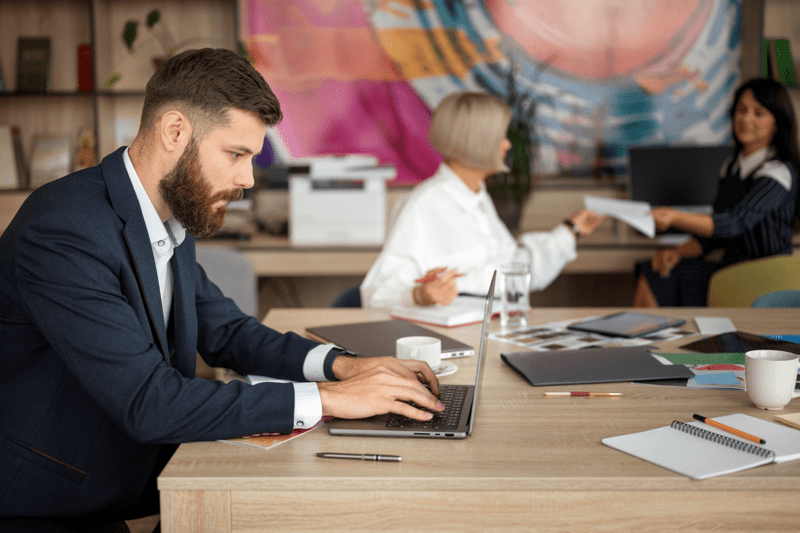 مدير الاتصالات التسويقية لدى شركة مدار المستقبل image