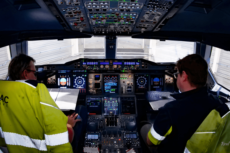 Chef d'équipe maintenance avions H/F image