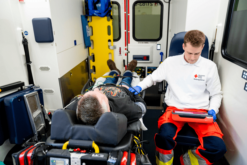 Notfallsanitäter (m/w/d) in Teilzeit/Aushilfe – Bereich Rheinhessen image