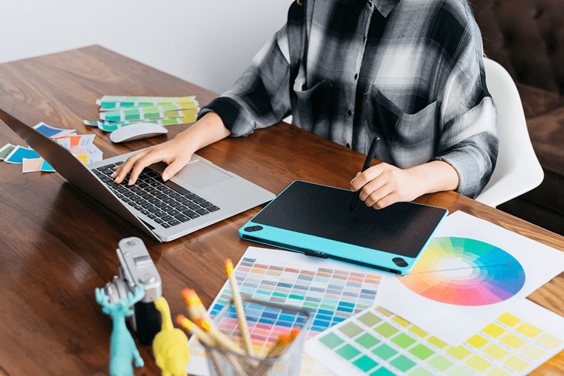 PASANTE DE DISEÑO GRÁFICO image