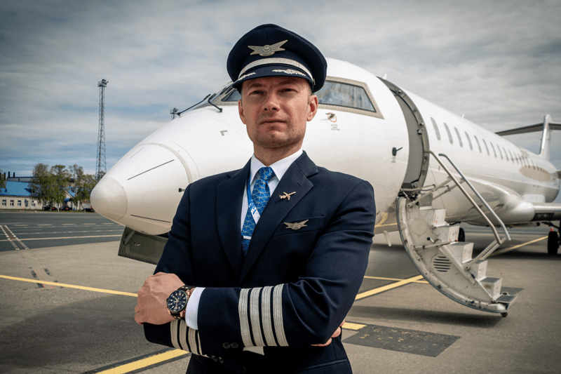 CRJ900 Type-Rated Captains, Tallinn, Estonia image