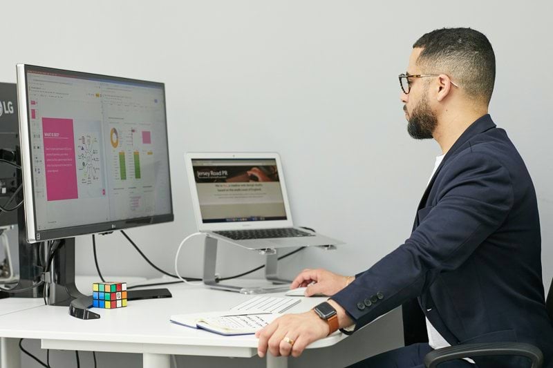 Senior IT Analyst image
